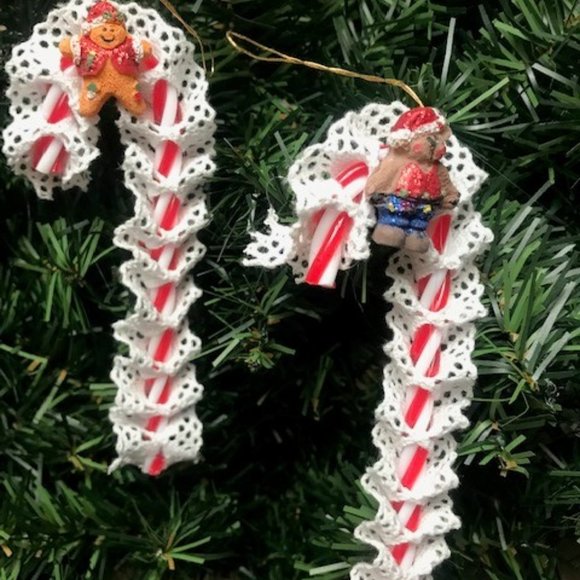 Set Of 4 Acrylic Candy Cane Christmas Ornaments - Picture 4 of 5